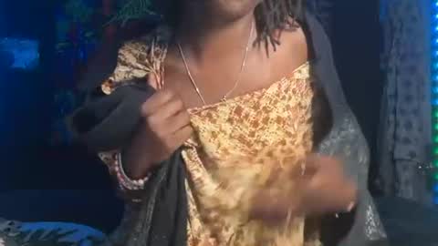 Snapshot of kinkycoupleinteracial chatting on September 30, 1:54 am interracialfacial online show from September 30, 1:54 am