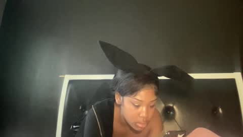 Snapshot of kinkykittee chatting on January 26, 3:58 pm Bunniii online show from January 26, 3:58 pm