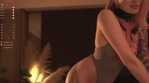 Snapshot of kinkylina_ chatting on January 25, 2:47 pm kinkylina_ online show from January 25, 2:47 pm