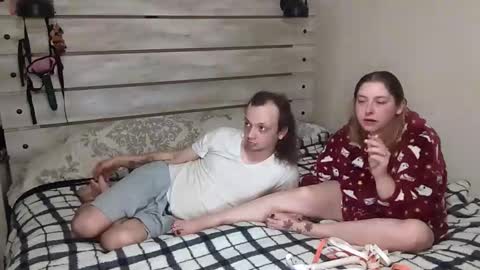 kinkyqueenandpet95 online show from March 11, 2:06 am