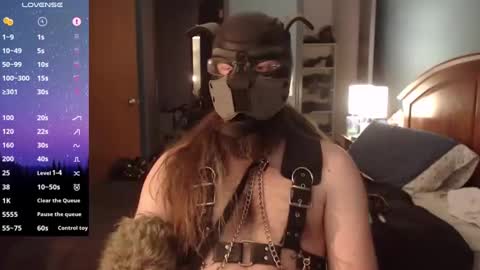 Snapshot of kinkywolf87 chatting on December 26, 6:54 pm kinkywolf87 online show from December 26, 6:54 pm