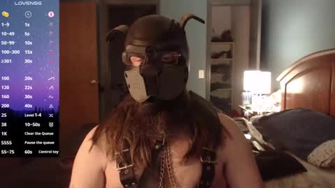 Snapshot of kinkywolf87 chatting on February 27, 2:21 am kinkywolf87 online show from February 27, 2:21 am