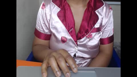 kinkyxxjuice online show from September 12, 7:08 am