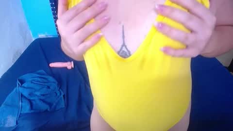 kinkyy_redhead online show from February 5, 4:00 pm
