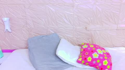 kinkyy_redhead online show from April 1, 1:12 pm