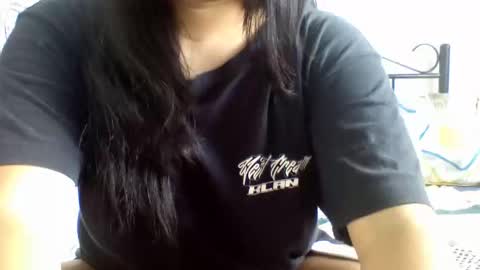 kion_and_valu online show from October 21, 5:13 pm