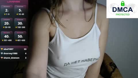Snapshot of kira_blonde_angel chatting on January 13, 7:32 am Kira online show from January 13, 7:32 am