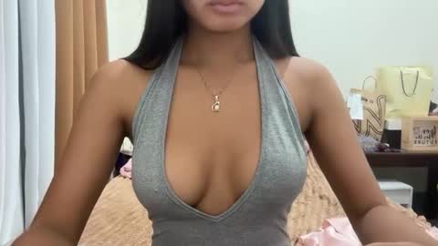 kira_danaya online show from April 11, 3:49 pm