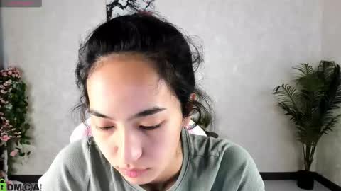 Snapshot of kira_lilian chatting on September 29, 2:49 am Aura online show from September 29, 2:49 am