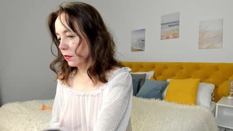 Snapshot of kiraadamss chatting on September 24, 12:14 am kiraadamss online show from September 24, 12:14 am