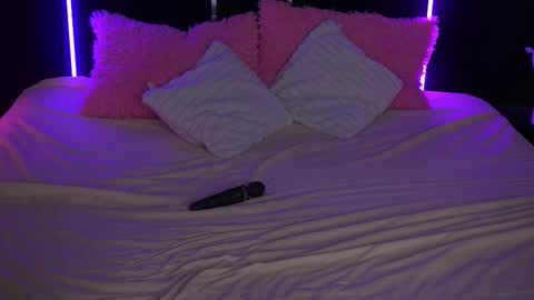 Snapshot of kiracandys chatting on November 21, 10:19 pm Kira online show from November 21, 10:19 pm