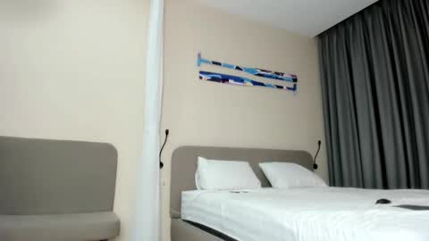 Snapshot of kiraempire chatting on February 2, 11:47 pm love you online show from February 2, 11:47 pm