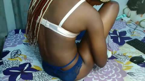 Snapshot of kirah_hot chatting on October 11, 5:22 pm kirah_hot online show from October 11, 5:22 pm