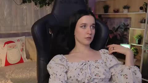 Snapshot of kiralilime chatting on February 13, 11:04 pm Kira online show from February 13, 11:04 pm