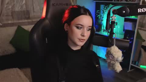 Snapshot of kiralilime chatting on November 28, 4:31 pm Kira online show from November 28, 4:31 pm