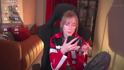 Snapshot of kiramontoyaa chatting on January 9, 2:42 pm Kira online show from January 9, 2:42 pm