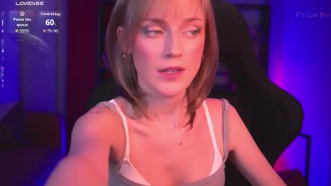 Snapshot of kiramontoyaa chatting on January 10, 5:48 pm Kira online show from January 10, 5:48 pm