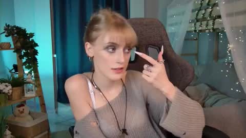 Snapshot of kiramontoyaa chatting on February 25, 11:03 pm Kira online show from February 25, 11:03 pm