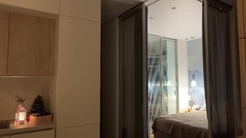 Kira online show from February 17, 4:02 pm