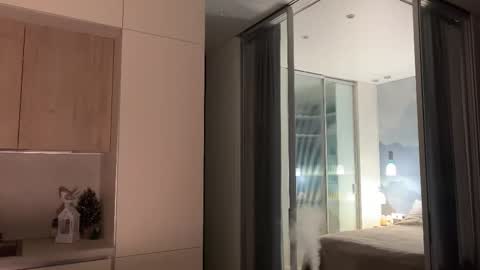 Kira online show from March 9, 5:06 pm