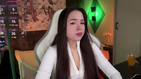 Snapshot of kirarasay chatting on February 11, 7:54 am Kira online show from February 11, 7:54 am