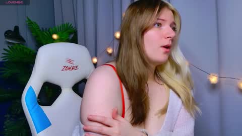 Kira online show from January 9, 2:09 pm