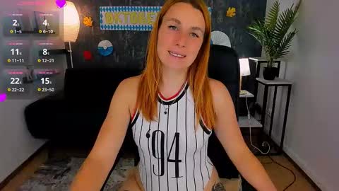 Snapshot of kiraxmoon chatting on September 14, 6:23 am kiraxmoon online show from September 14, 6:23 am