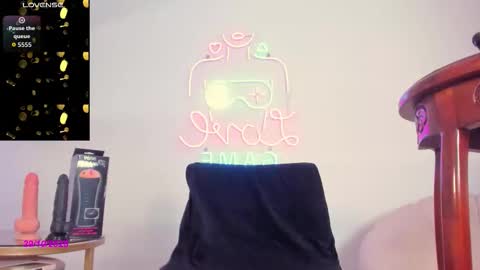 Snapshot of kirby_carrington chatting on October 29, 1:46 pm kirby_carrington online show from October 29, 1:46 pm