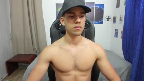 Snapshot of kiritosexhot chatting on January 24, 3:32 am Jacob online show from January 24, 3:32 am