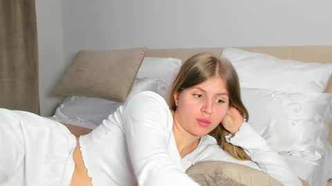 Kira online show from February 26, 8:41 pm