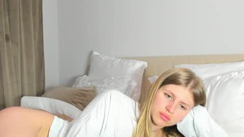 Kira online show from April 24, 8:22 pm