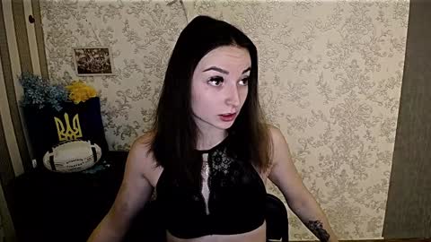 Snapshot of kiss_shy chatting on January 12, 6:17 am Valeria online show from January 12, 6:17 am