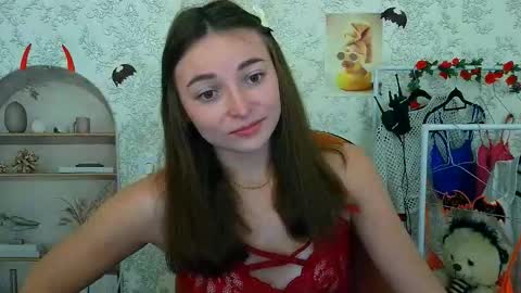 Snapshot of kiss_shy chatting on October 25, 2:24 pm Valeria online show from October 25, 2:24 pm