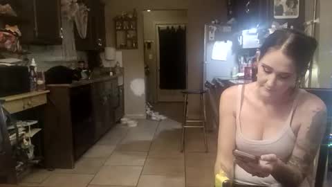 Snapshot of kissables chatting on November 28, 11:40 pm kissables entertainment online show from November 28, 11:40 pm