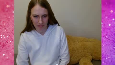 Allie online show from December 2, 4:02 pm