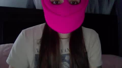 Snapshot of kissandtell1357 chatting on October 20, 3:51 am kissandtell1357 online show from October 20, 3:51 am