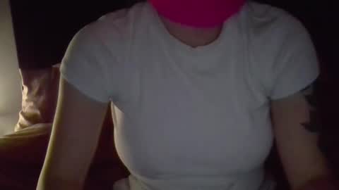 Snapshot of kissandtell1357 chatting on November 14, 4:55 am kissandtell1357 online show from November 14, 4:55 am