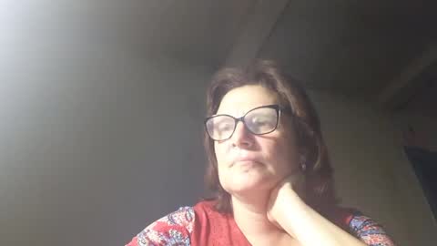 kissandvibe online show from April 21, 7:06 pm