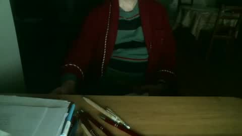 Snapshot of kisslog1 chatting on December 14, 8:23 am kisslog1 online show from December 14, 8:23 am