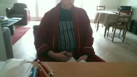 Snapshot of kisslog1 chatting on December 22, 11:00 am kisslog1 online show from December 22, 11:00 am