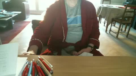 Snapshot of kisslog1 chatting on December 26, 8:28 am kisslog1 online show from December 26, 8:28 am