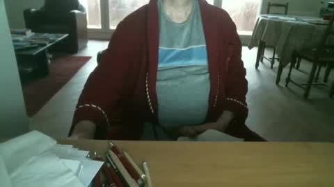 Snapshot of kisslog1 chatting on December 29, 8:22 am kisslog1 online show from December 29, 8:22 am