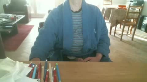 Snapshot of kisslog1 chatting on October 12, 3:44 pm kisslog1 online show from October 12, 3:44 pm