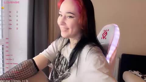 Snapshot of kissmenastya chatting on December 3, 7:38 am Nastya online show from December 3, 7:38 am