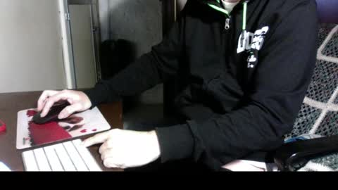 Snapshot of kissofbanned1983 chatting on November 10, 8:46 am kissofbanned1983 online show from November 10, 8:46 am