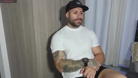 kite__ online show from January 12, 11:10 pm