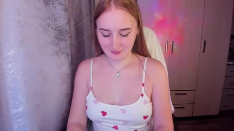 Snapshot of kitten_sun chatting on March 9, 5:55 am kitten_sun online show from March 9, 5:55 am