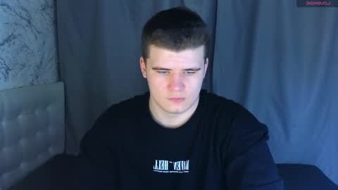 Snapshot of kittenmur chatting on February 2, 10:57 am Vlad online show from February 2, 10:57 am