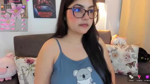 kitten online show from January 12, 7:19 pm