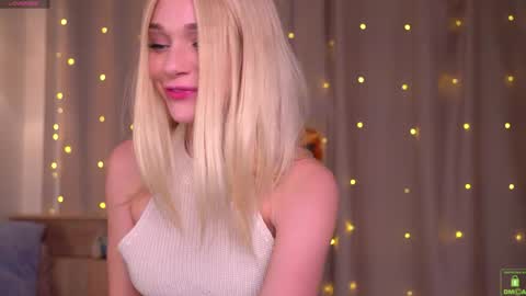 Tessa online show from December 7, 7:21 pm